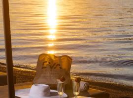 Eva Beach Hotel Lefkada ΙΙ, hotel v destinaci Nydri