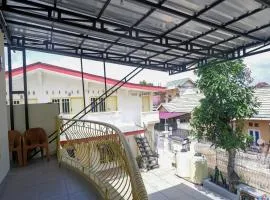OYO Life 92632 Kost Pondok Kito