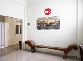 OYO 92644 Onong's Homestay Near Dodikjur Rindam XIII/Merdeka, hotel v destinaci Tomohon