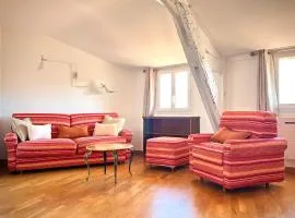 Charming peaceful haven in the Golden Square, air-conditioned