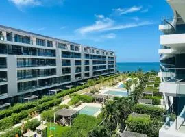 Fantastic Apartment/Beach Front Luxury