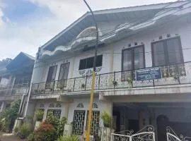 SPOT ON 92776 Panorama House Near Lokon Camping Ground