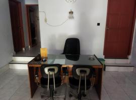 OYO 92775 Wisma Phinisi Syariah Near Mall of Pinrang Sejahtera, hotel v destinaci Salo