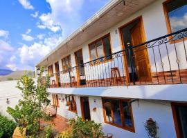 Hotel Villa Carlinita, hotel v destinaci Sáchica