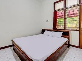 Hotel O Losmen Tjabe Merah Near Alfamart Bintaro