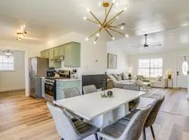 7 Mi to Lake Bridgeport Home with Yard and Grill!