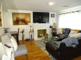Comfortable and Convenient 3 Bed Home