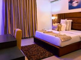 Crownedge Hotels, hotel v destinaci Ikeja