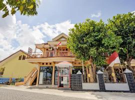 OYO 92903 Barokah Hotel Syariah, hotel in Sangkapura