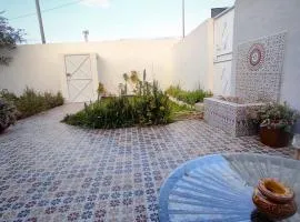 small villa with garden close to the beach