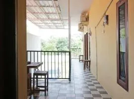 OYO Life 92925 Kost Bu Mala 2 Syariah
