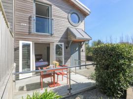 Azure Retreat at Una, hotel a St Ives