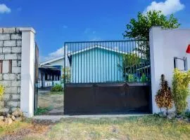 OYO Life 93017 Kost H Soeroso