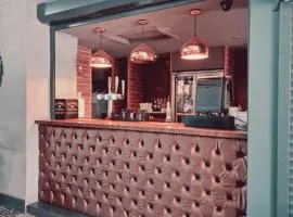 OYO Ivy Hotel