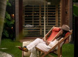 Tiny home, Outdoor bath, Infrared Sauna, Fire pit, tiny house in Cardiff
