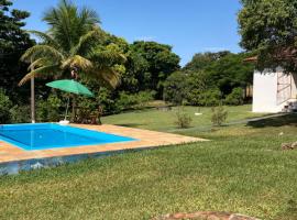 Chácara Pequeno Oásis- isolado e dentro de condomínio- Pertinho do centro de Tietê, hotel en Tietê