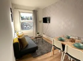 Comfy & Well-Located 2BR Apartment - Walthamstow