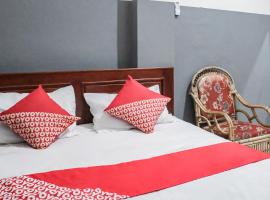 OYO 93117 Penginapan Tiga Dara, viešbutis mieste Džajapura