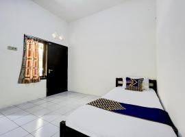 OYO Life 93398 Sudimoro Guest House Syariah, ξενοδοχείο σε Blimbing