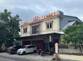 OYO 93412 Kost Irma Syariah Near UPTD SMP Negeri 8 Parepare