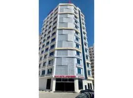 OYO Townhouse 156 Rose Hotel Apartments
