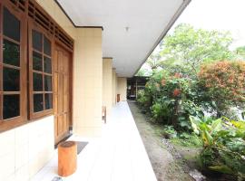 OYO 93396 Pondok Wisata Sri MulyoNearSultan Agung Stadium Bantul, hotel v destinaci Yogyakarta