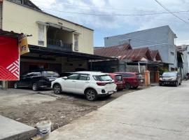 OYO 93429 Pondok Surya Near Fakultas Teknik Unhas Gowa, hotel v destinaci Pakato