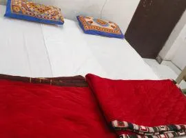 Indra Family Homestay - Nearest Area to Triveni Sangam