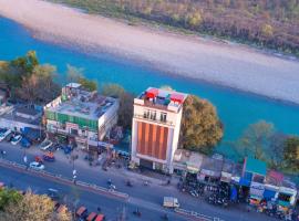 Hotel River Heaven by TNT Ventures, kh&aacute;ch sạn gần Dehradun Airport - DED, Rishīkesh