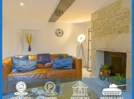 Victoire Duplex atypique cosy - PLEIN CENTRE HISTORIQUE BAYEUX PROCHE RESTAURANTS COMMERCES- LUMINEUX - PARKING GRATUIT A PROXIMITE- proche plages du débarquement, Omaha Beach