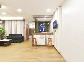 OYO 90963 Gest Inn、コタ・ティンギのホテル