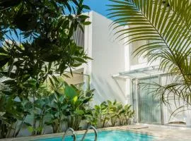 ELIVAAS Mirai Leo - 3 BHK Villa Near Vagator Beach With Pool