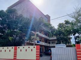 OYO 93912 Kost Takalar Near Polsek Mappakasunggu (Mapsu), hotel v destinaci Patalasang
