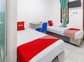 OYO 94075 Rafie Exclusive 2 Syariah