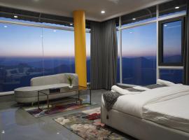 The Uptown Kingdom Luxury Homestay Near By Mukteshwar Temple, viešbutis mieste Muktesvaras