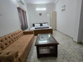 Leela homestay - one Bedroom with kitchen