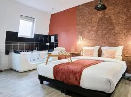 Suite Rose #3#- Ambiance cosy & Jacuzzi-self check-in