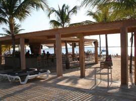 Eden Beach Resort - Bonaire, hotel u gradu Kralendajk