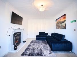 Modern 4-Bed Home, Tranent, ξενοδοχείο με υδρομασάζ σε Cockenzie