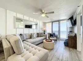 Oceania Beach Club 305