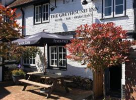 The Greyhound Inn, hotel v destinaci Gerrards Cross