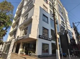 Hotel IVY Grand By GRB