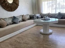 Sakana bleu appartement en petite résidence familiale en front de mer