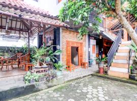 OYO 94377 Maryam Homestay Syariah 2, hotel v destinaci Yogyakarta