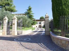 Appartamento Villa Borghetti, ξενοδοχείο σε Marano di Valpolicella