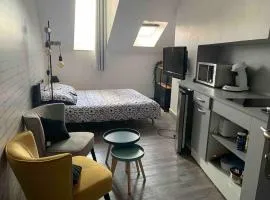 Studio proche gare centre ville au calme côté cour