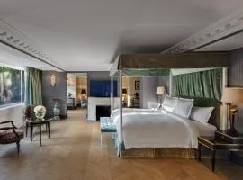 Hôtel de Berri Champs-Élysées, a Luxury Collection Hotel