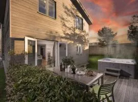 Carbis Bay Lodge, 69 Una, St Ives