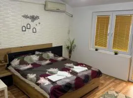Suzana Rooms