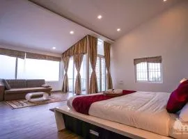 Costa Fortune- Luxury 3 bedroom bungalow with mind blowing mountain and valley view